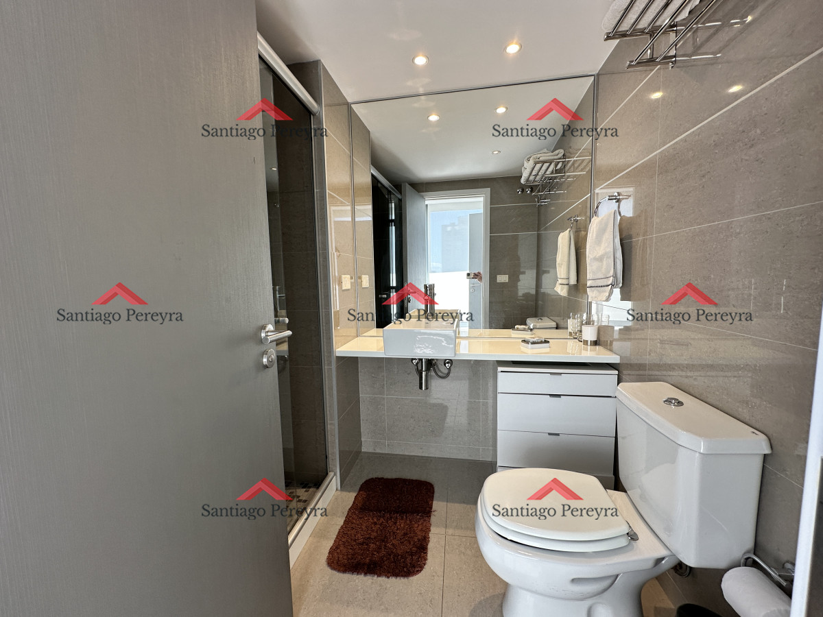 Apartamento ID.16377 - Dos dormitorios en venta con vista a playa mansa