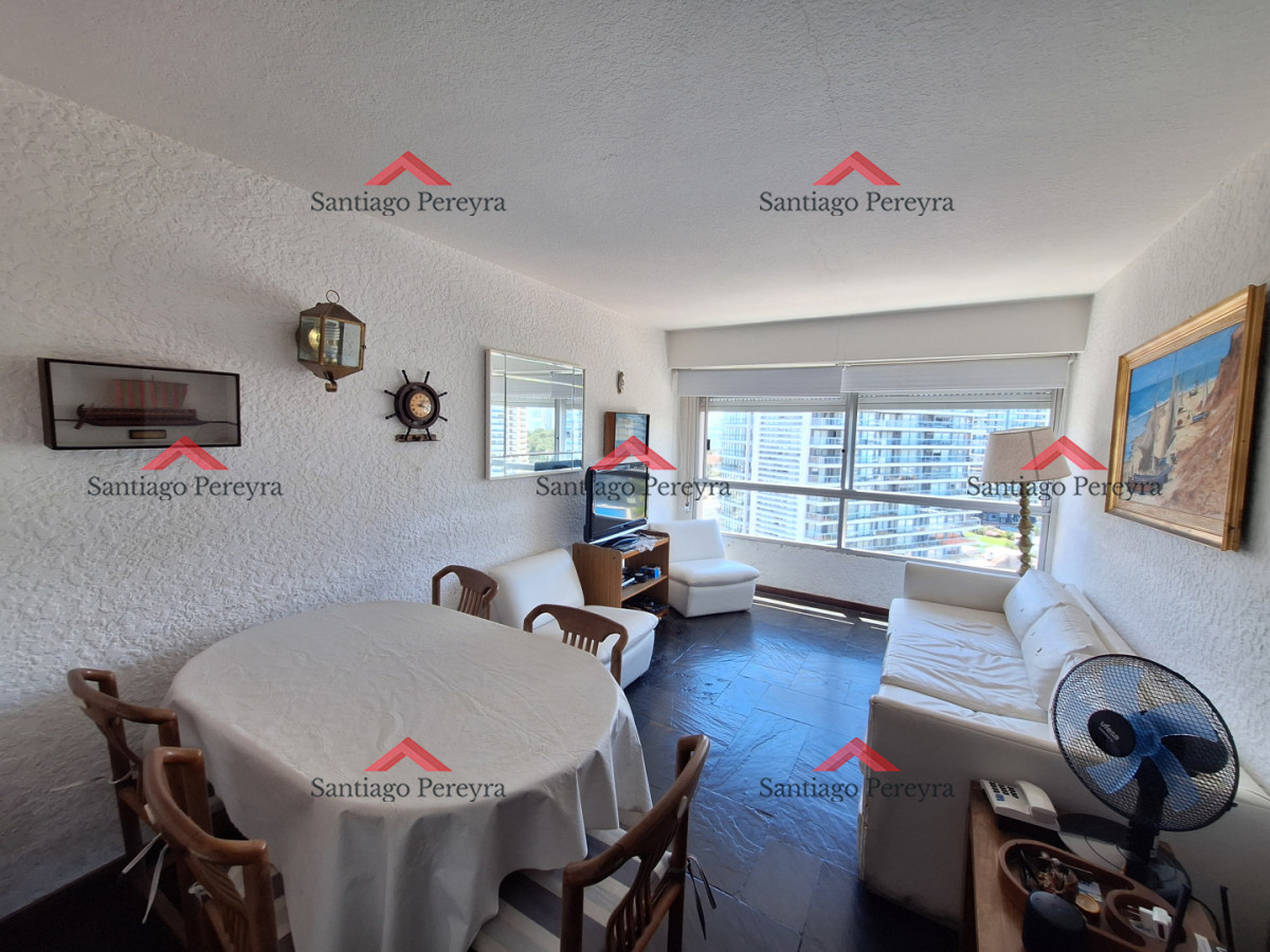 Apartamento ID.2767 - Excelente ubicacion ,1 cuadra playa
