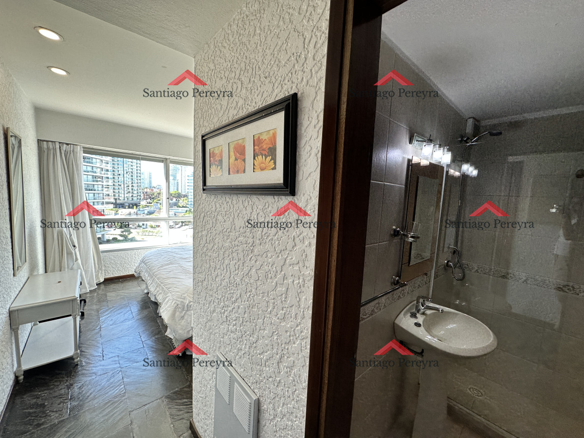 Apartamento ID.2283 - Un dormitorio con garaje y mucho sol