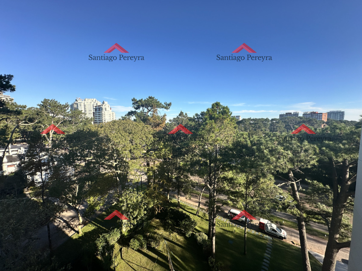 Apartamento ID.17135 - Apartamento en venta de dos dormitorios con garaje listo para entrar