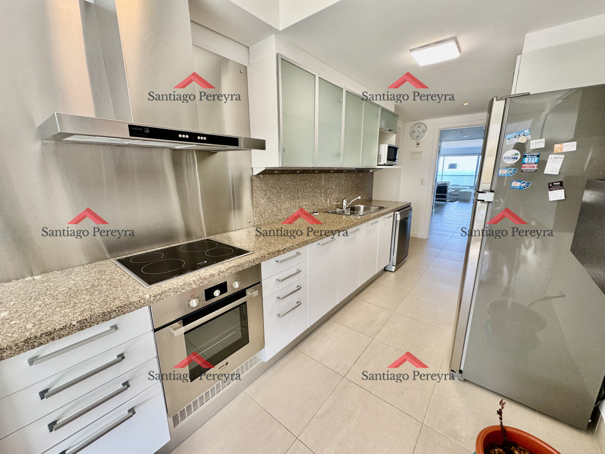 Apartamento ID.16058 - LE PARC en venta, hermosa planta de 2 dormitorios + dependencia