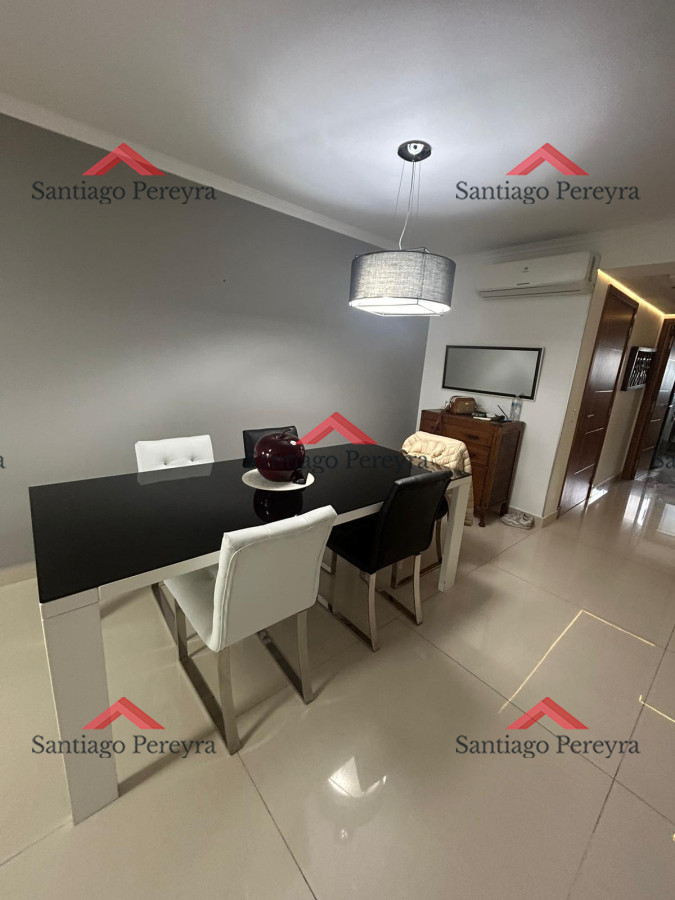 Apartamento ID.15862 - Apartamento de 2 dormitorios en torre de categoría a 1 cuadra de Playa Mansa