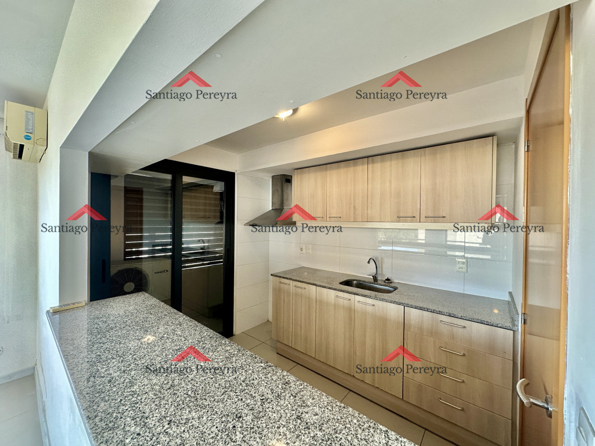 Apartamento ID.15136 - Apartamento de 3 dormitorios en venta para vivienda u oficina en Maldonado