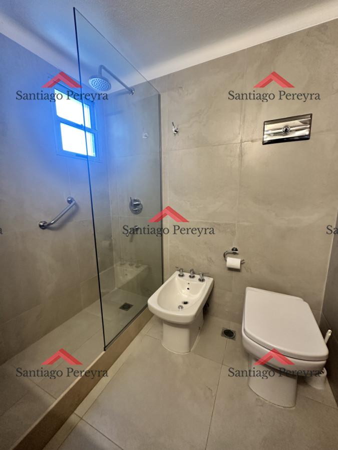 Apartamento ID.17135 - Apartamento en venta de dos dormitorios con garaje listo para entrar