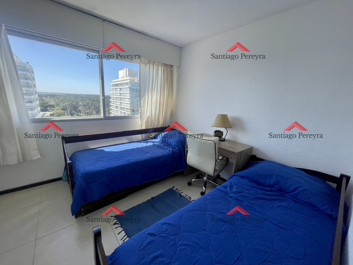 Apartamento ID.13251 - Apartamento de 3 dormitorios 2 baños en excelente ubicación - vende en exclusividad