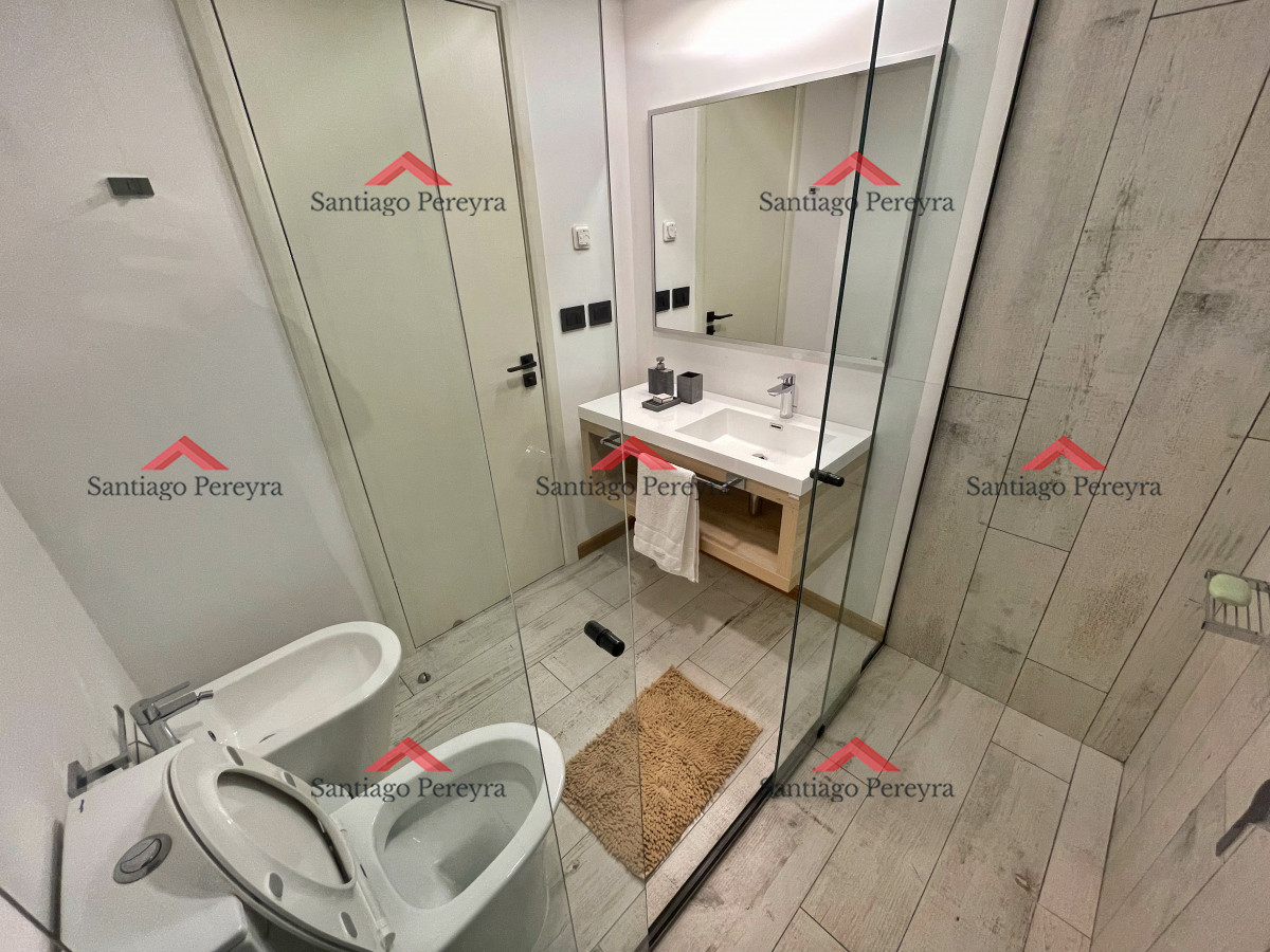 Apartamento ID.14389 - En alquiler, inigualable vista, 3 dormitorios en suite con amplia terraza, moderno, amplio y con todos los servicios, a pasos del mar