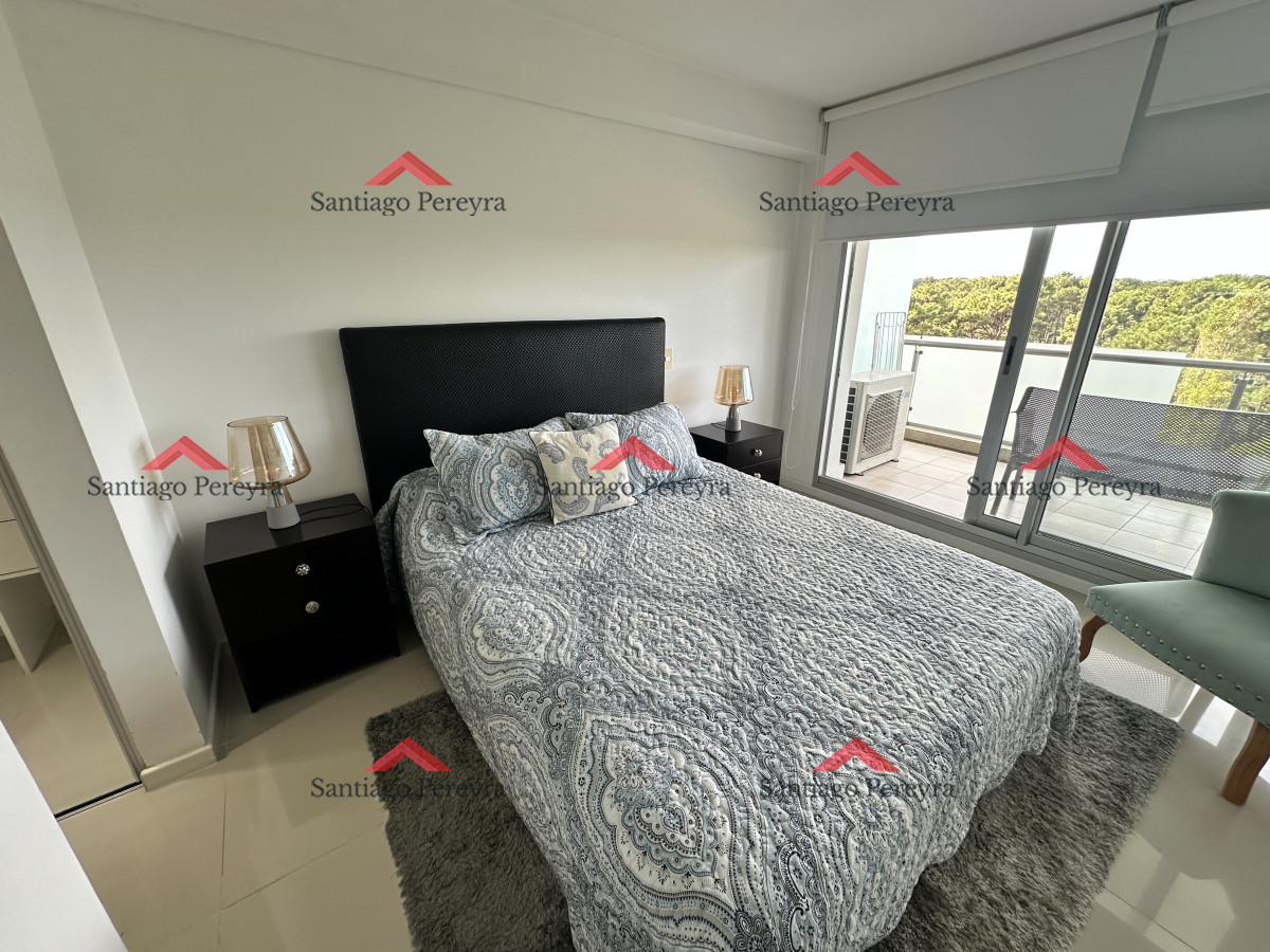 Apartamento ID.15828 - Apartamento de 2 dormitorios con amplia terraza