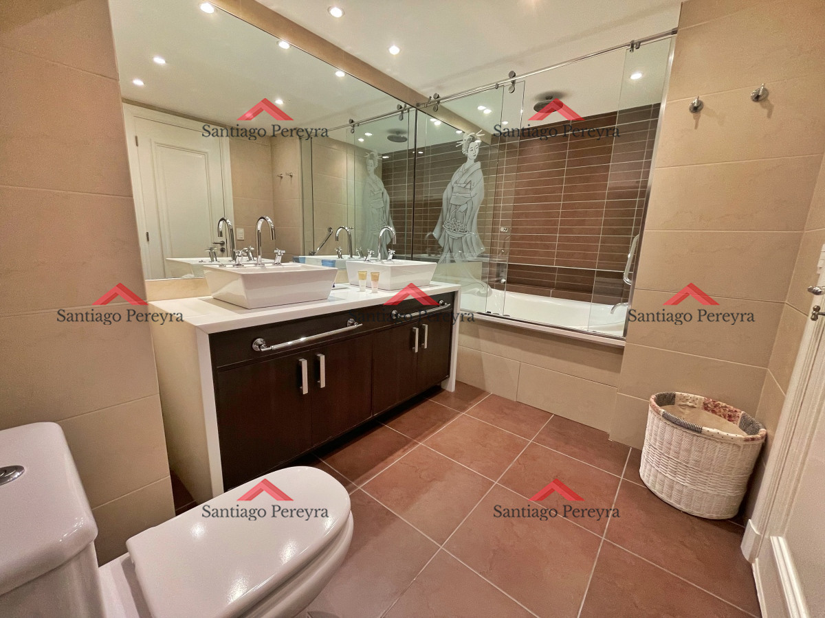 Apartamento ID.9728 - Se vende, 3 dormitorios en suite y dependencia, 4 baños y toilette, terraza al frente con vista despejada a los dedos y excelentes amenities