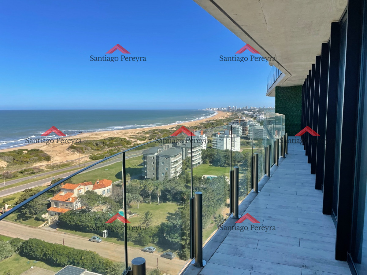 Apartamento ID.14389 - En alquiler, inigualable vista, 3 dormitorios en suite con amplia terraza, moderno, amplio y con todos los servicios, a pasos del mar