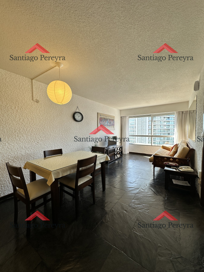 Apartamento ID.2283 - Un dormitorio con garaje y mucho sol