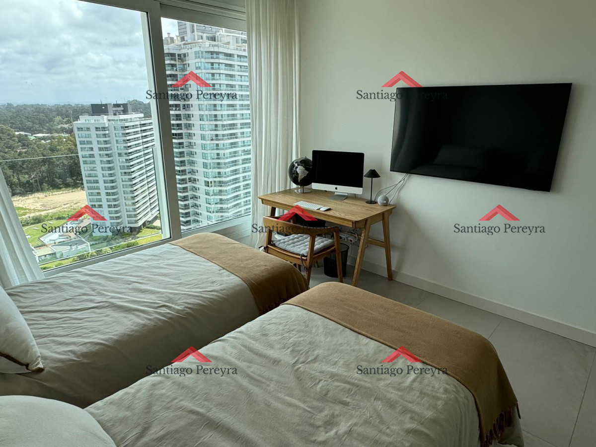 Apartamento ID.15752 - Apartamento de 3 dormitorios en torre de Categoria frente al mar 