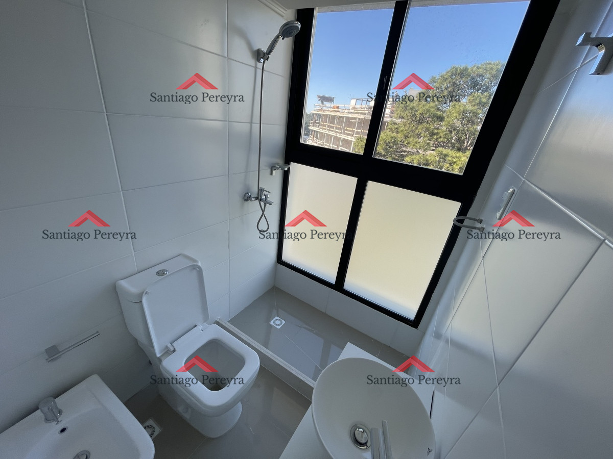 Apartamento ID.15276 - Espectacular Apartamento de tres dormitorios y dos baños en Edificio nuevo