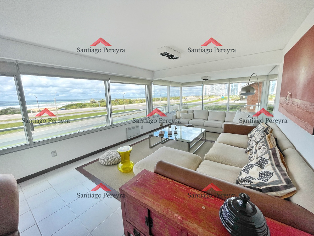 Apartamento ID.2141 - Apartamento en venta primera linea playa brava