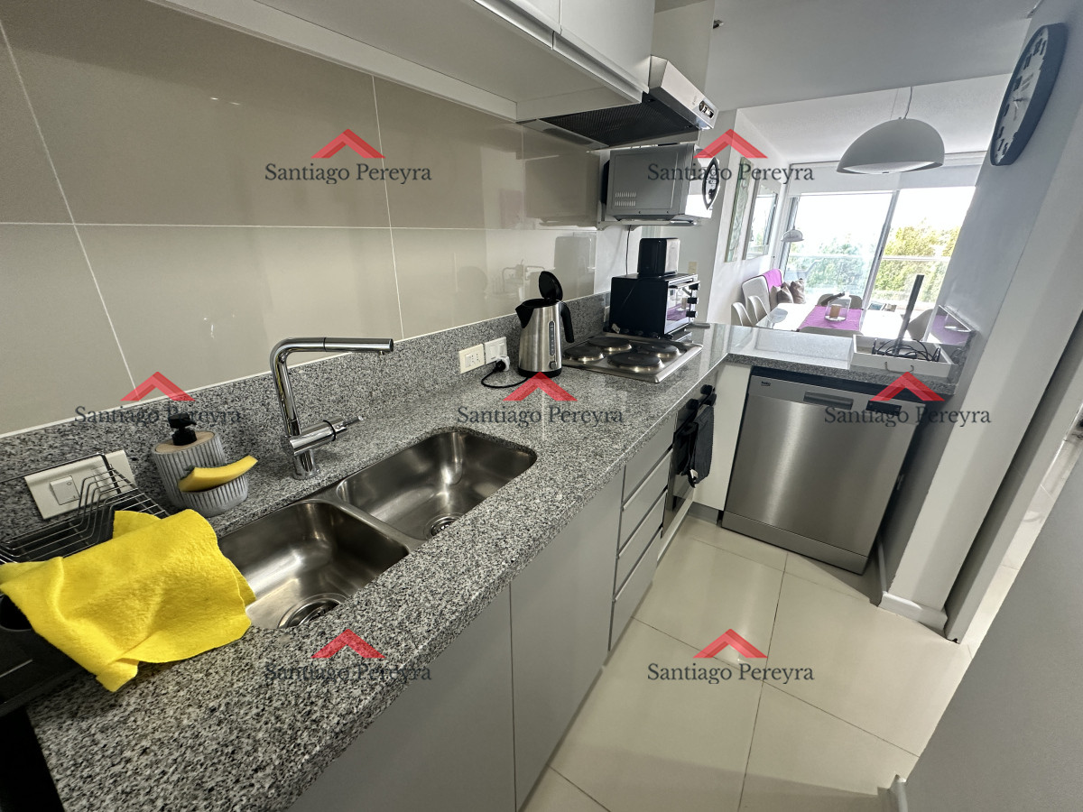 Apartamento ID.15828 - Apartamento de 2 dormitorios con amplia terraza