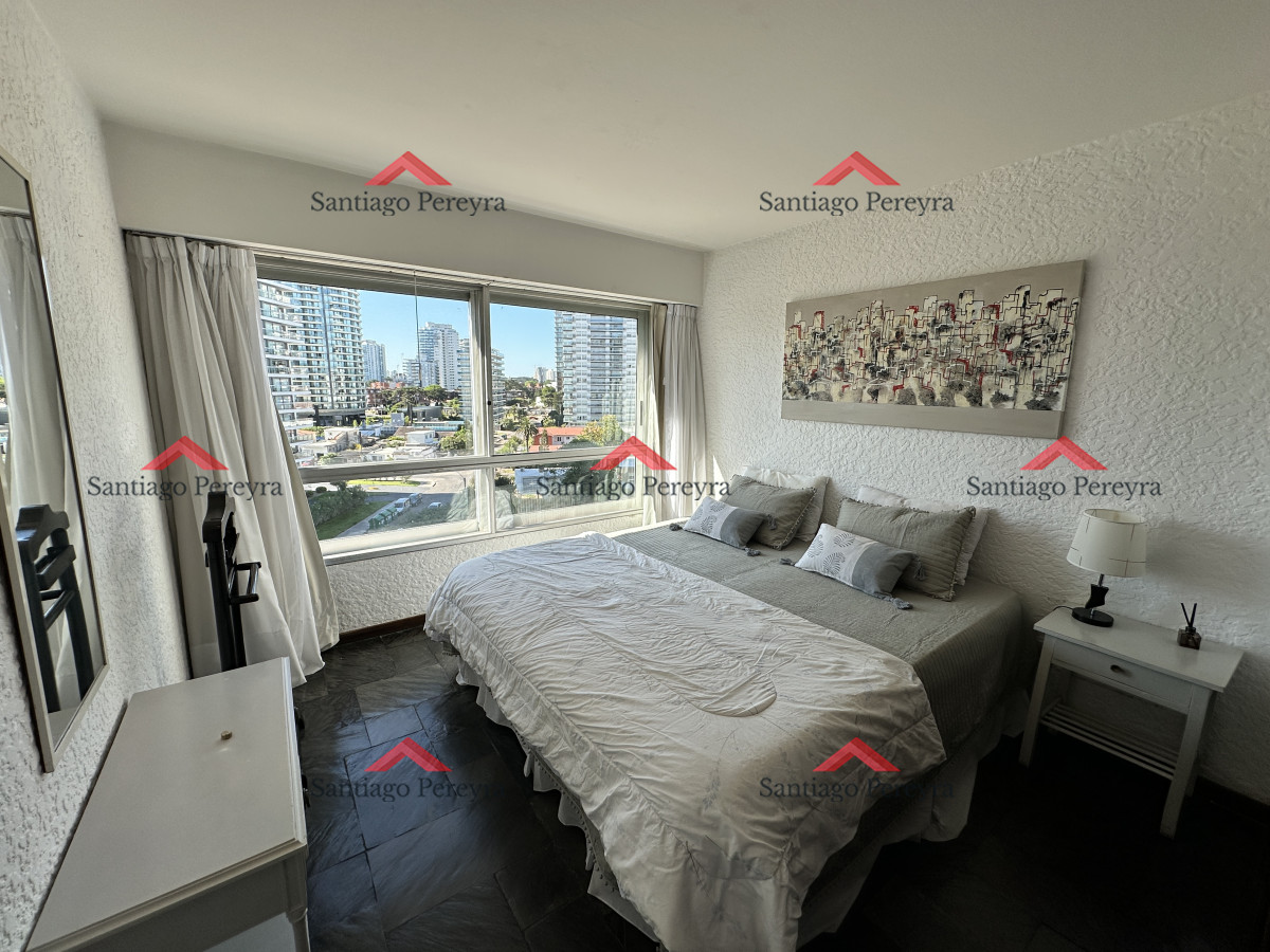 Apartamento ID.2283 - Un dormitorio con garaje y mucho sol