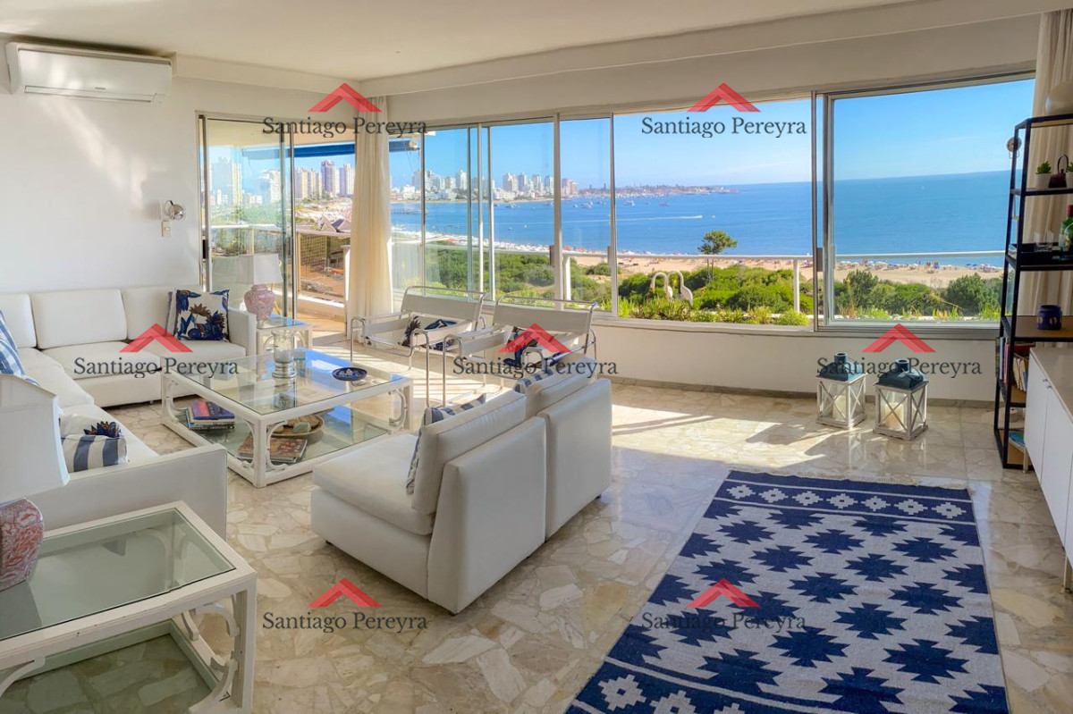 Apartamento ID.15677 - Espectacular apartamento sobre Playa Mansa con hermosa vista al mar