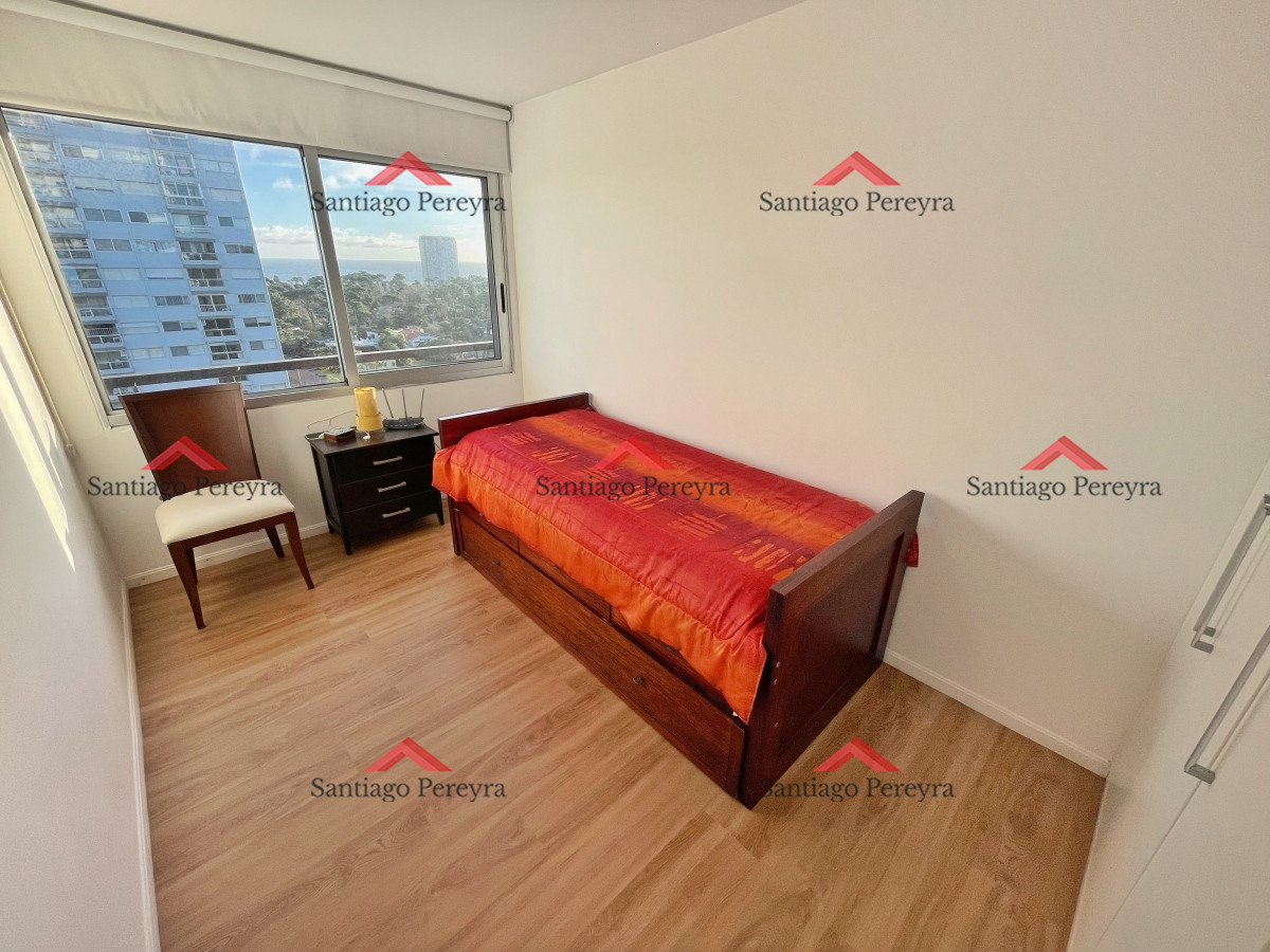 Apartamento ID.14424 - Hermoso apartamento en venta, con vista a la mansa y excelentes amenities 2 dormitorios 2 baños lavadero y terraza