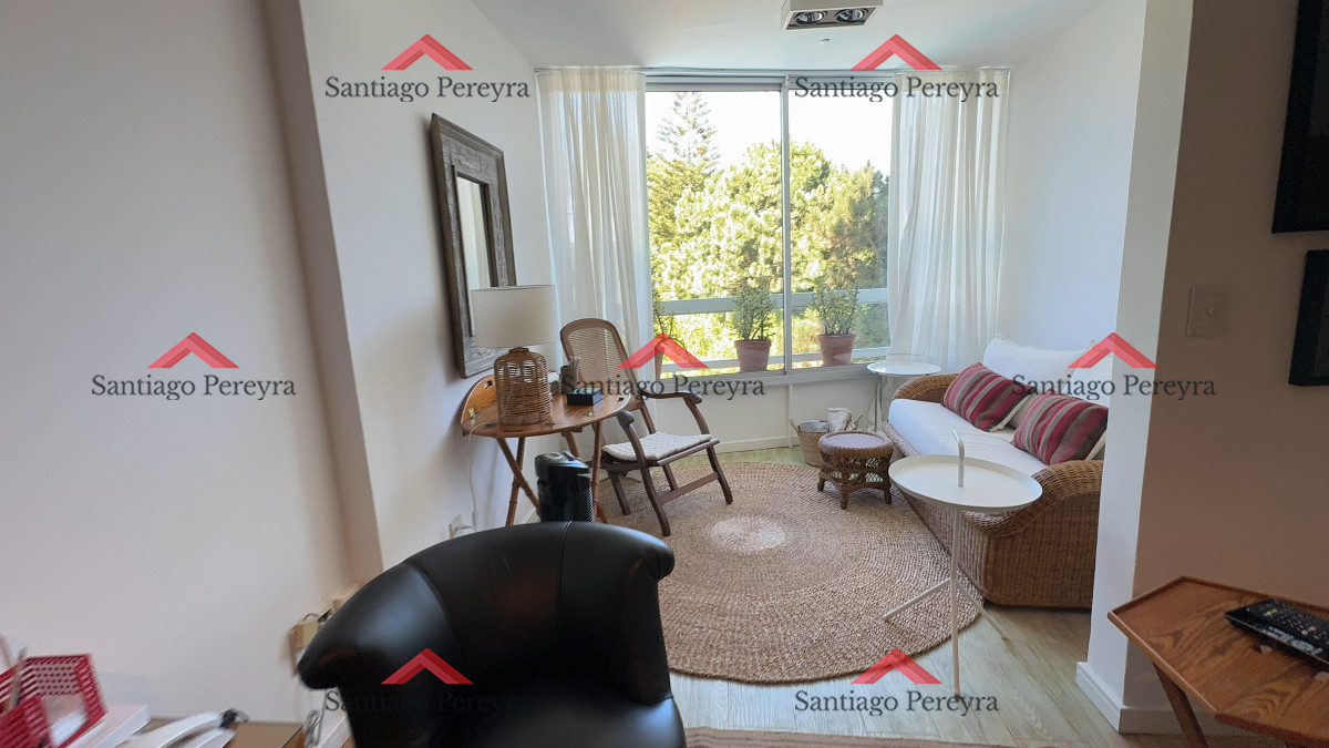 Apartamento ID.2448 - Apartamento en zona Punta Shopping