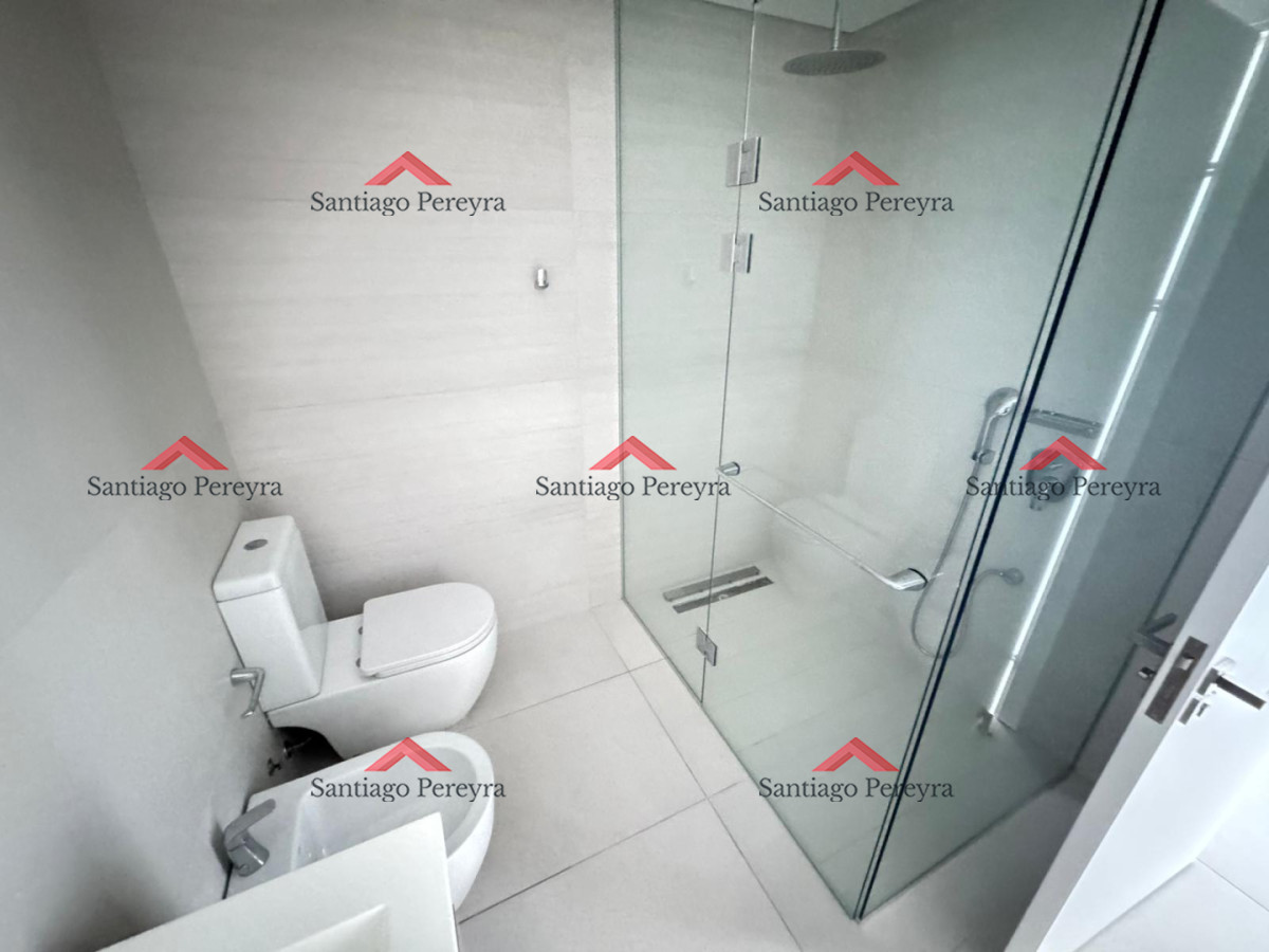 Apartamento ID.16929 - Primera linea brava en venta