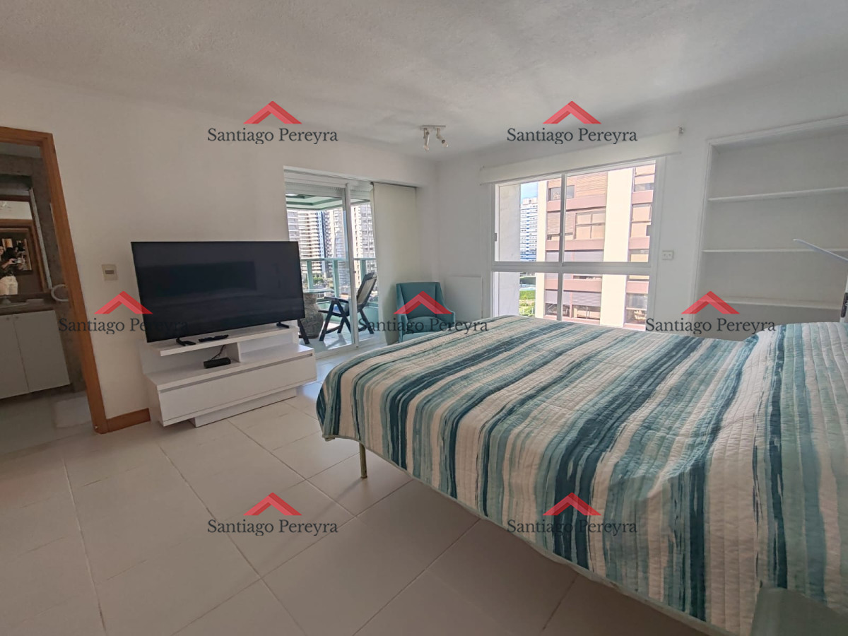 Apartamento ID.15822 - Primera linea 3 dormitorios y dependencia