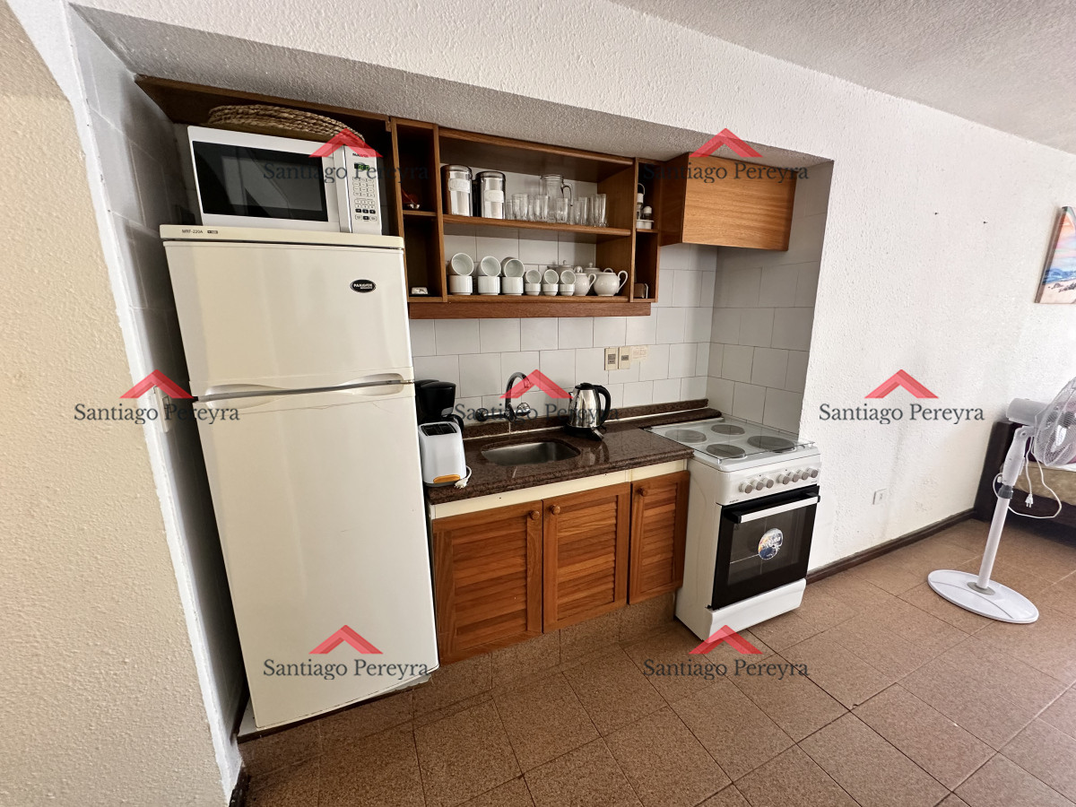Apartamento ID.16010 - Apto 2 dormitorios planta baja en roosevelt