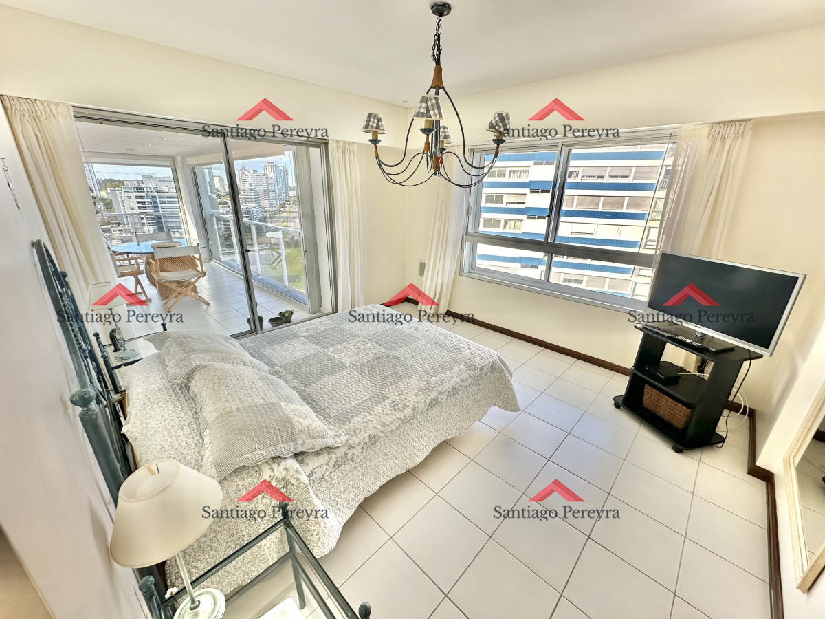 Apartamento ID.2946 - Amplia planta a pasos del mar en Playa Brava