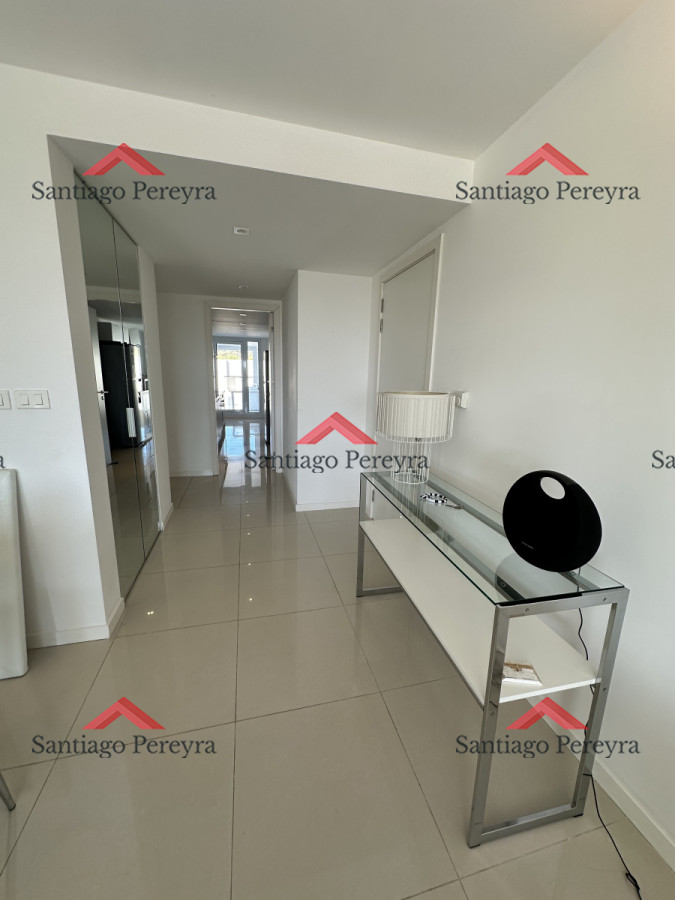 Apartamento ID.15750 - Hermoso apartamento con amplia terraza propia y patio propio