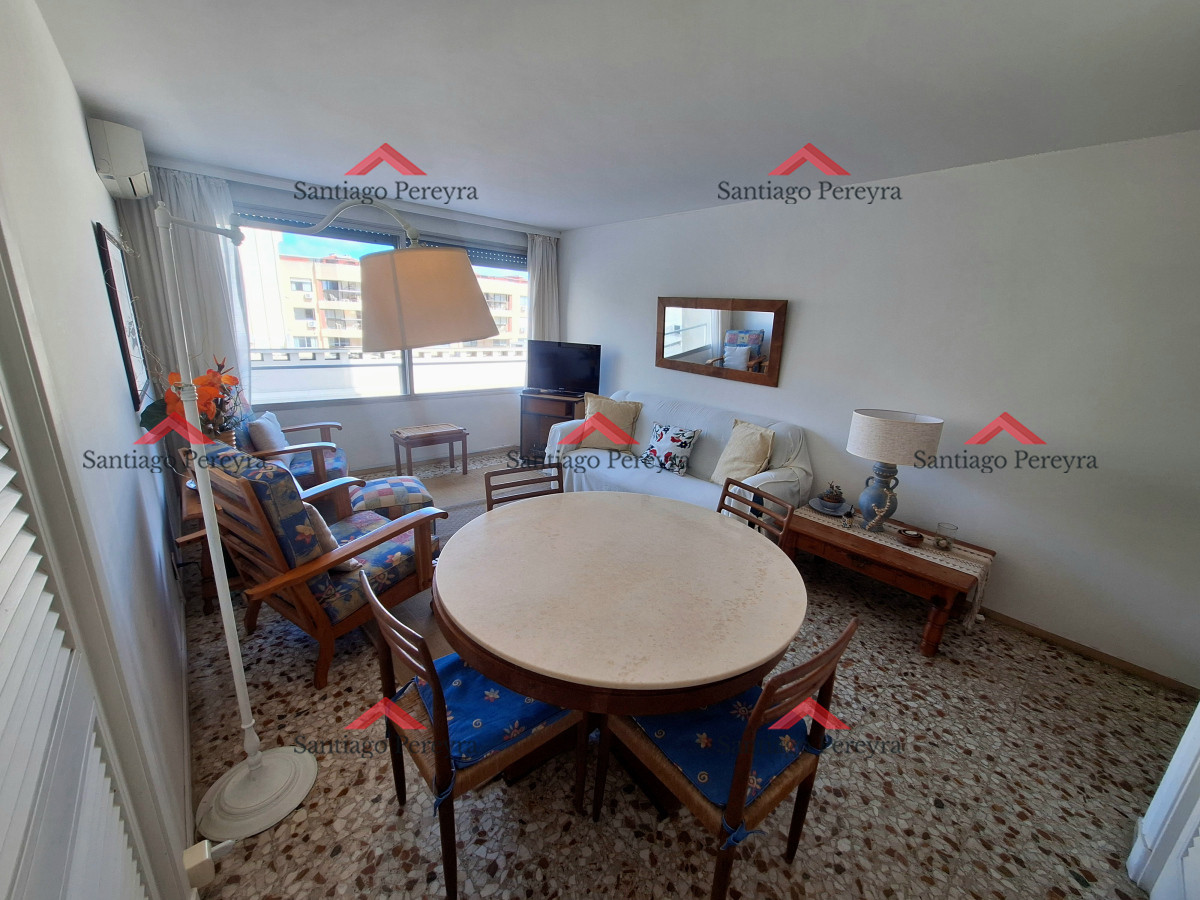 Apartamento ID.16011 - Apartamento en venta de un dormitorio con garaje