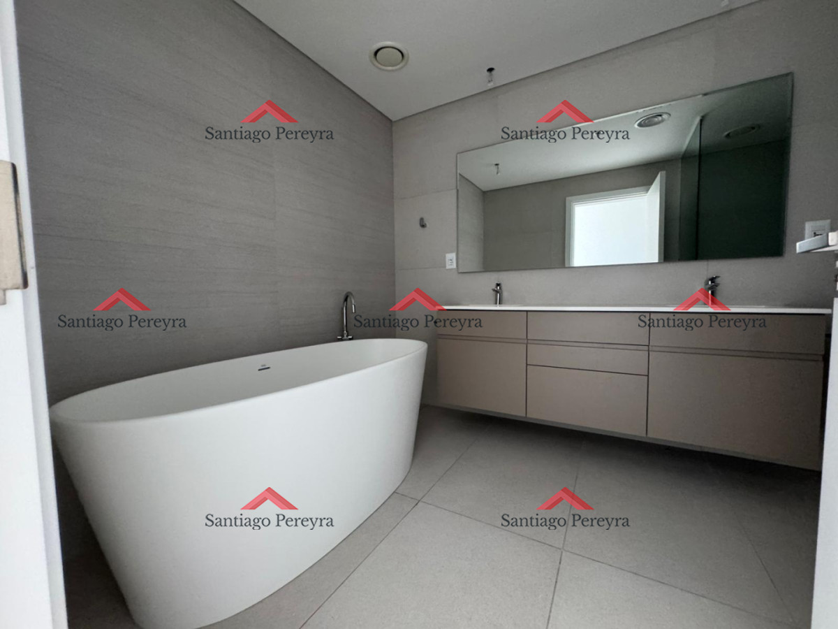 Apartamento ID.16929 - Primera linea brava en venta