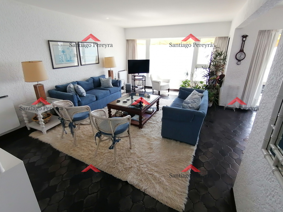 Apartamento ID.837 - Amplio apartamento frente al mar 