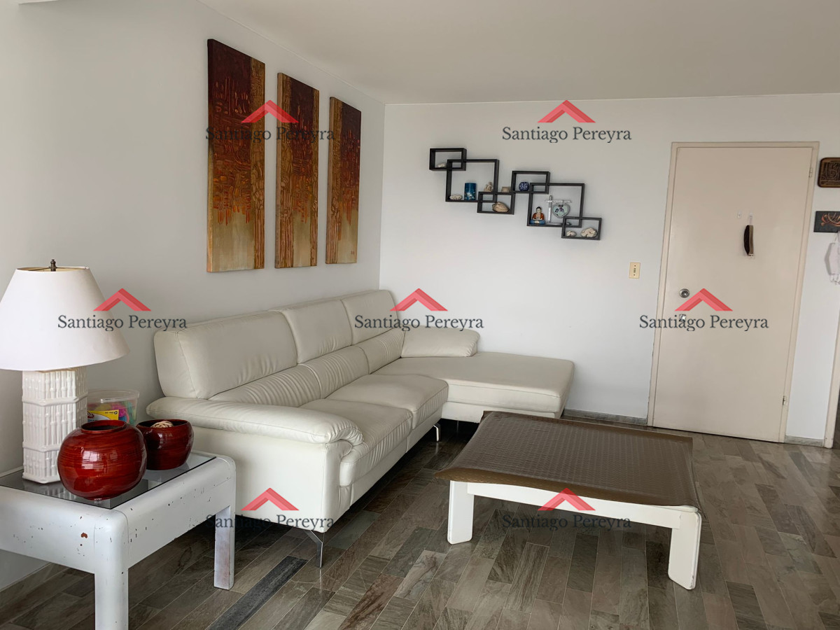 Apartamento ID.2693 - Apartamento en alquiler anual frente al Mar en Playa Brava