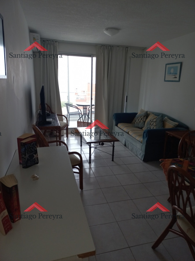 Apartamento ID.15675 - Apartamento de 2 dormitorios a pasos del mar