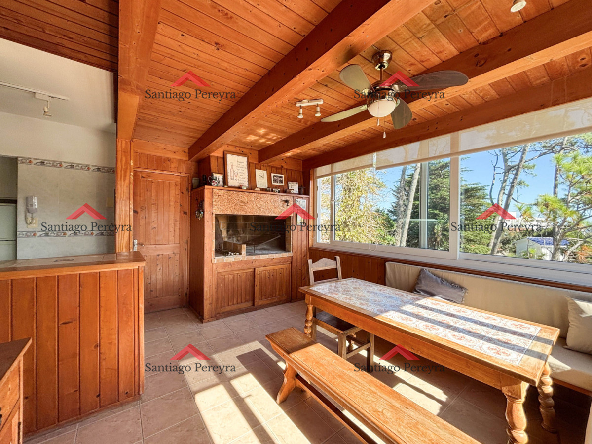 Apartamento ID.6982 - Pent House a una cuadra de la playa mansa con barbacoa propia y tres cocheras 