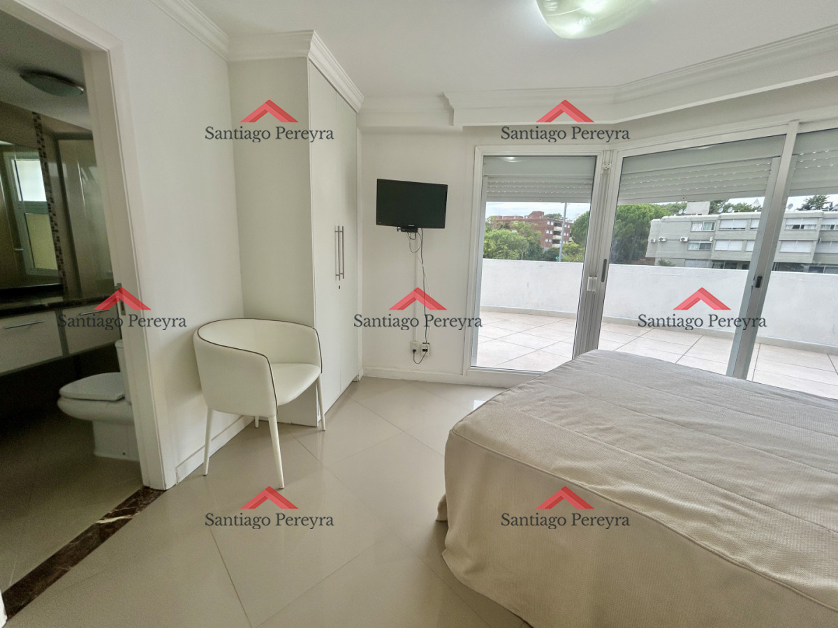 Apartamento ID.16904 - APARTAMENTO EN VENTA 3 DORMITORIOS - TERRAZA CON PARRILLERO