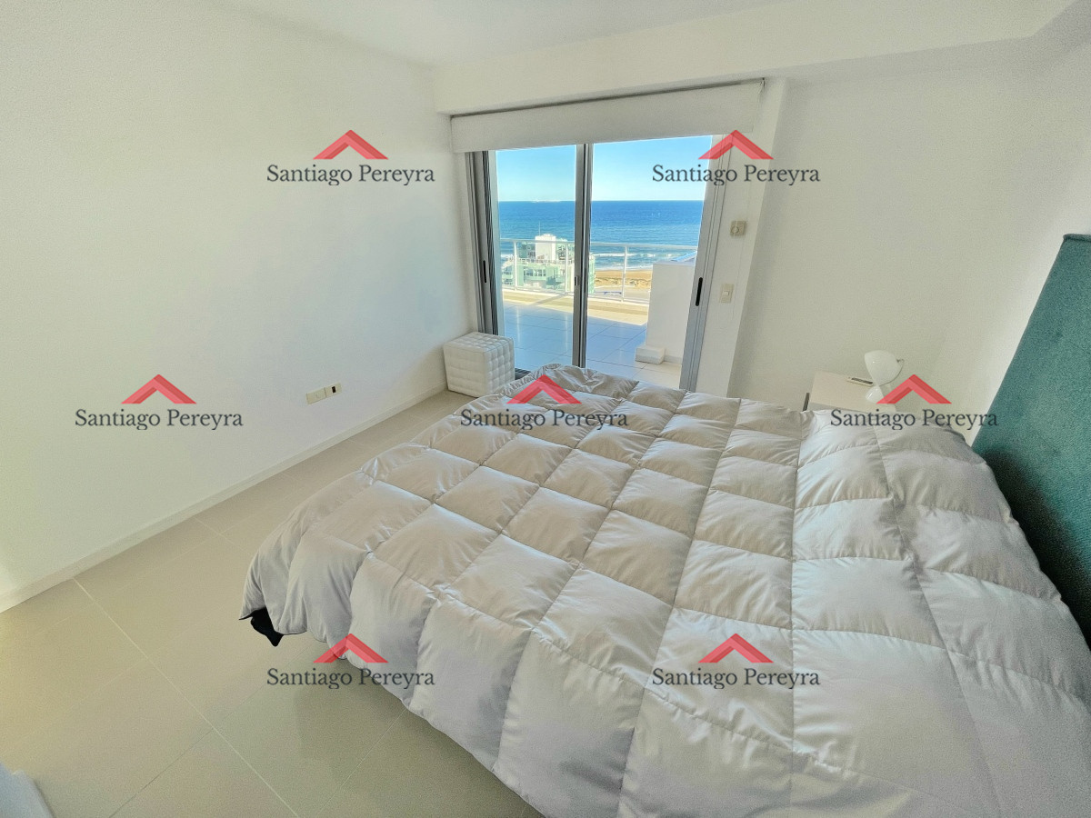 Apartamento ID.14581 - Hermoso Pent House en venta 3 dormitorios terrazas parrillero propio