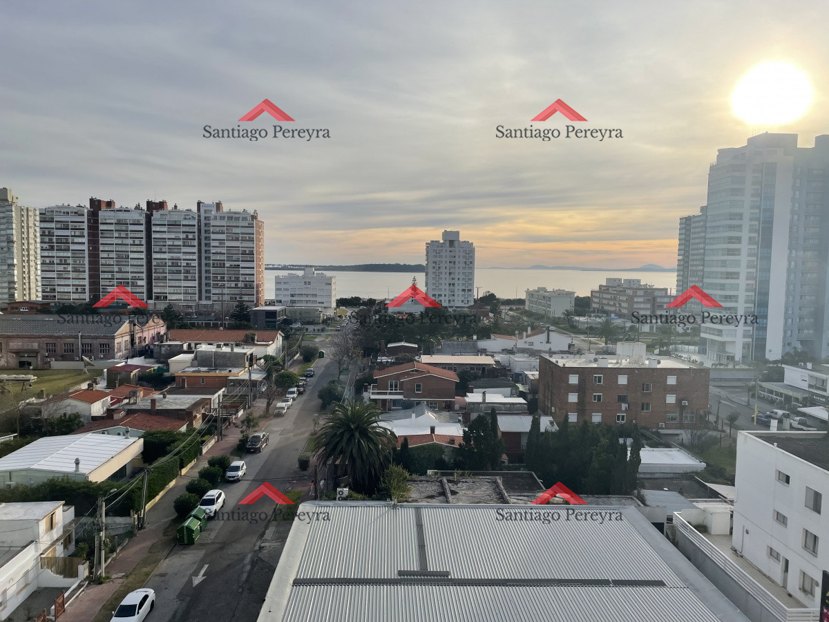 Apartamento ID.1745 - Muy lindo apartamento a dos cuadras de la Brava y a tres de la Mansa