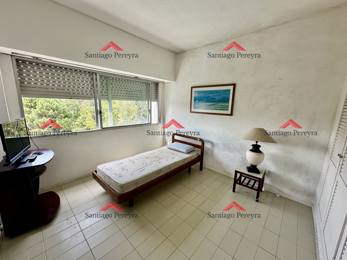Apartamento ID.16092 - Un dormitorio en venta con vista al bosque