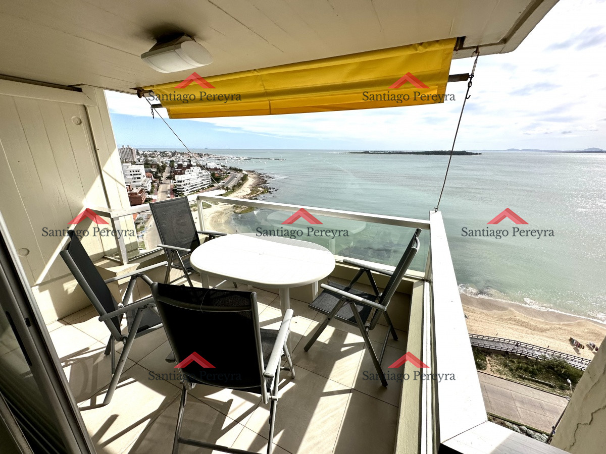 Apartamento ID.14017 - Apartamento en venta en Primera línea Playa Mansa