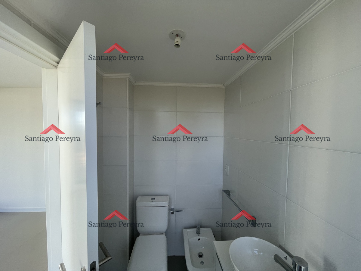 Apartamento ID.15276 - Espectacular Apartamento de tres dormitorios y dos baños en Edificio nuevo