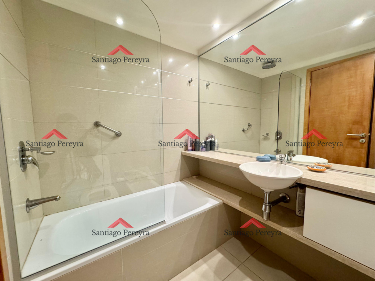 Apartamento ID.16886 - Apartamento en Venta de dos suites Playa Brava