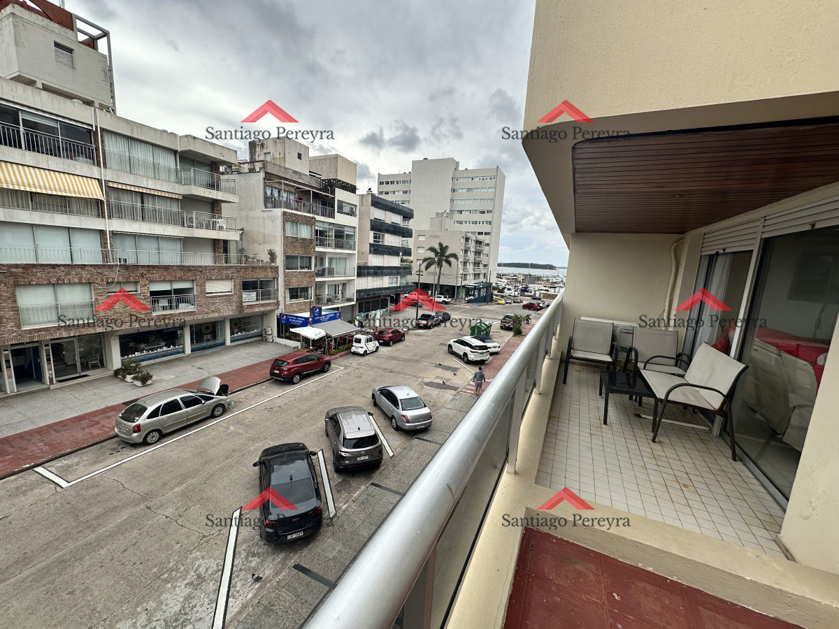 Apartamento ID.15446 - Apartamento de 3 dormitorios con barbacoa cerrada propia en península 