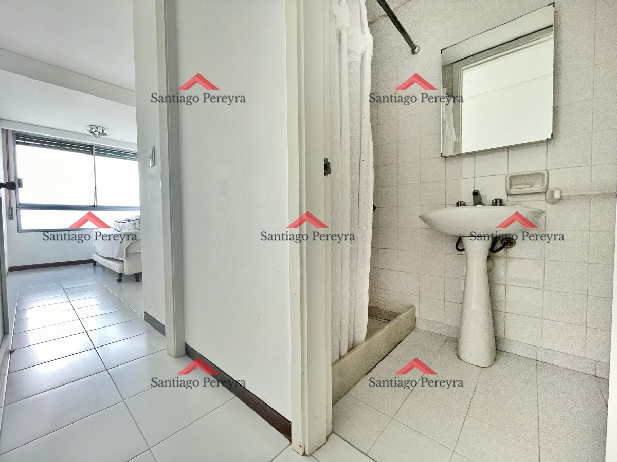 Apartamento ID.2141 - Apartamento en venta primera linea playa brava