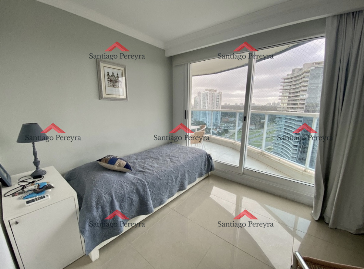 Apartamento ID.17067 - APARTAMENTO EN ALQUILER ANUAL 3 DORMITORIOS-PUNTA DEL ESTE