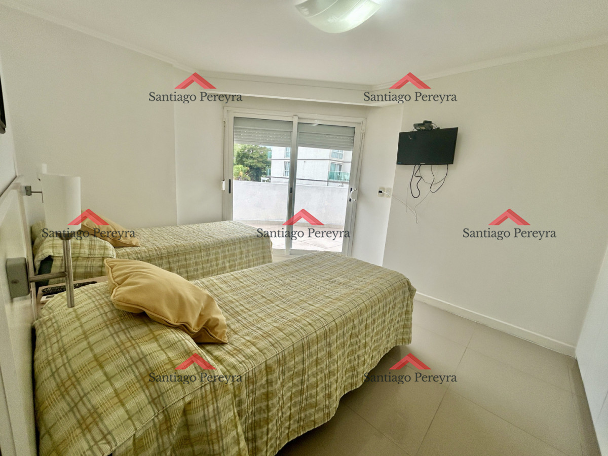 Apartamento ID.16904 - APARTAMENTO EN VENTA 3 DORMITORIOS - TERRAZA CON PARRILLERO