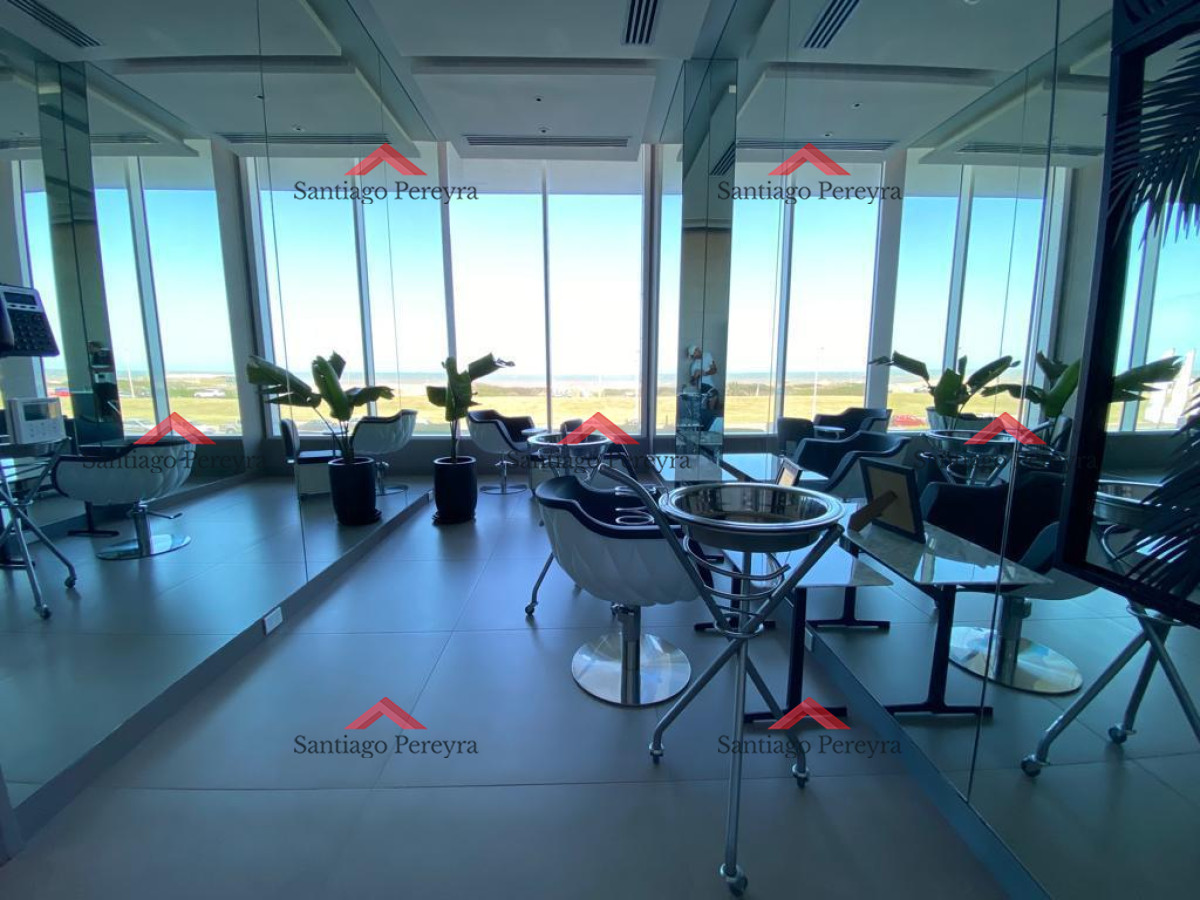Apartamento ID.15752 - Apartamento de 3 dormitorios en torre de Categoria frente al mar 