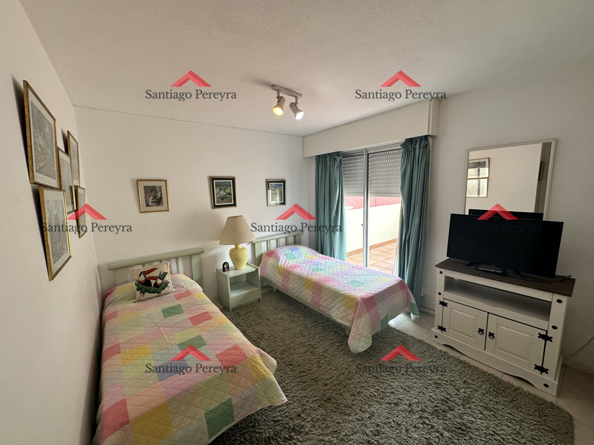 Apartamento ID.15446 - Apartamento de 3 dormitorios con barbacoa cerrada propia en península 