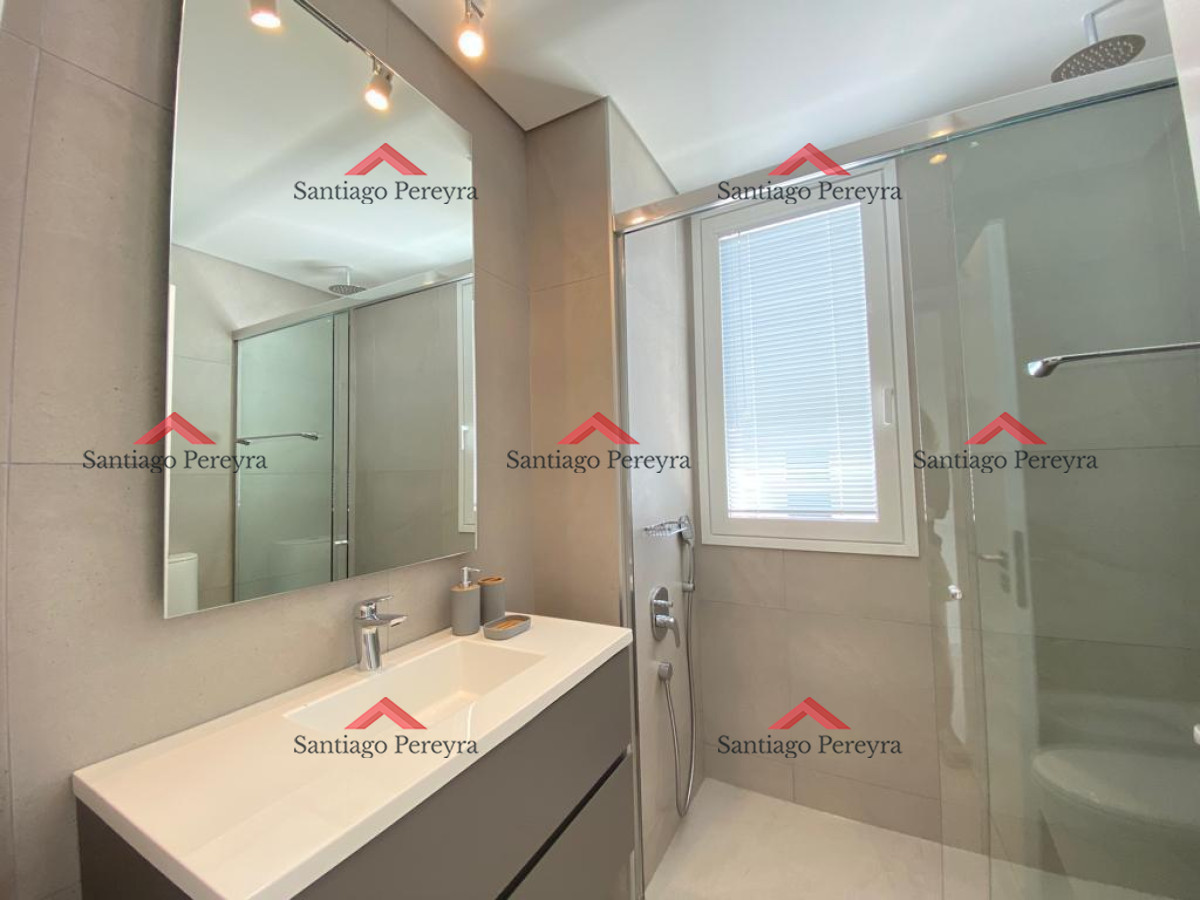 Apartamento ID.15752 - Apartamento de 3 dormitorios en torre de Categoria frente al mar 