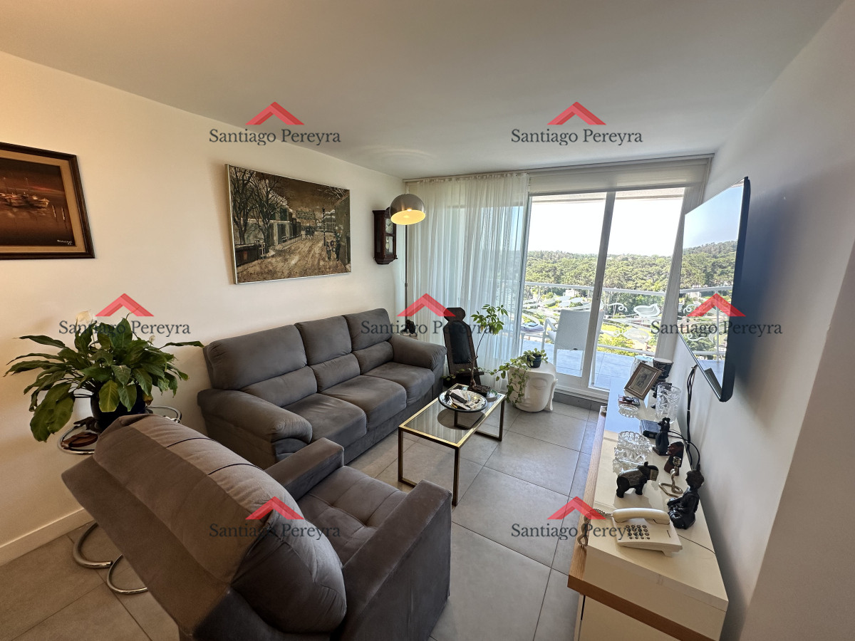 Apartamento ID.15751 - Apartamento en venta de dos dormitorios con garaje en Roosevelt