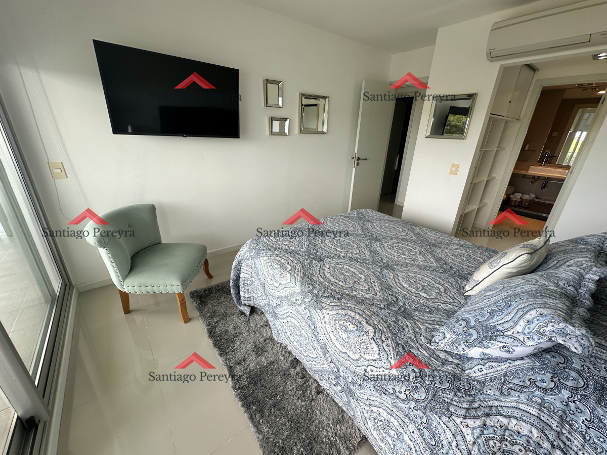 Apartamento ID.15828 - Apartamento de 2 dormitorios con amplia terraza