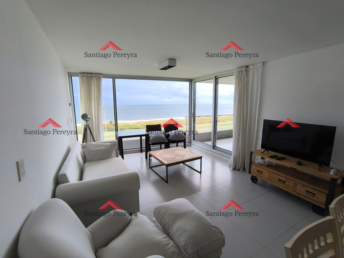 Apto de 2 dormitorios con Vista al Mar. - GoPunta - Portal Inmobiliario de Punta del Este - Maldonado